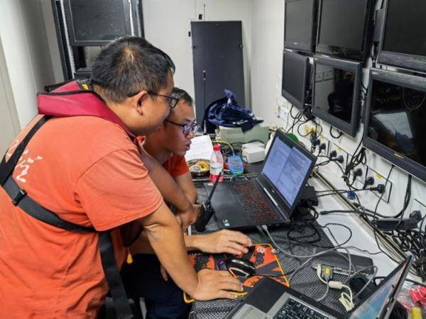 “悟空 ”勇探 “龙宫 ”，揭开万米海底神秘面纱！