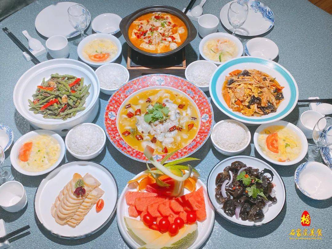 国际庄餐饮品牌『光明渔港』招牌酸菜鱼四人餐来袭!