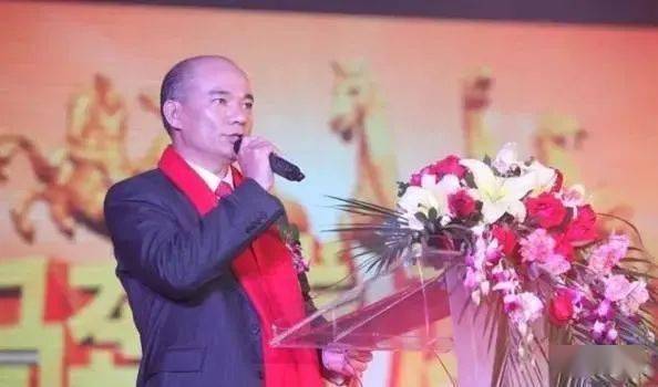 鸿荣源企业发展(集团)有限公司董事长赖海民的前三十年,都在普宁度过