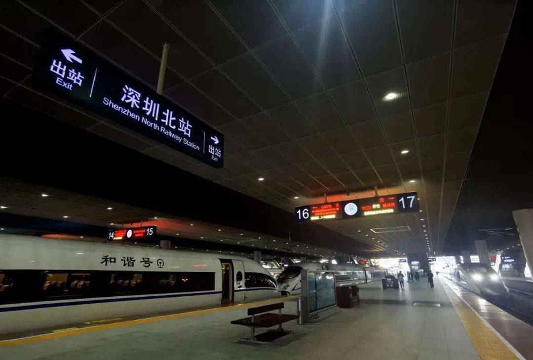 赣州美女记者带你坐高铁从赣州深圳