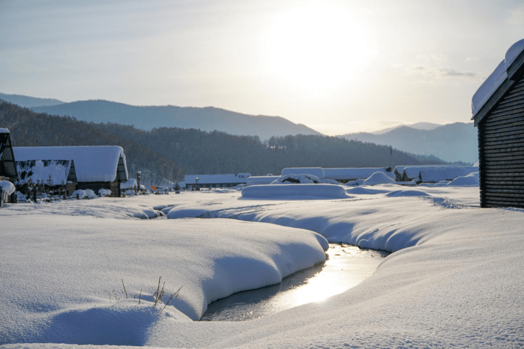 猜猜看禾木的雪有多厚了