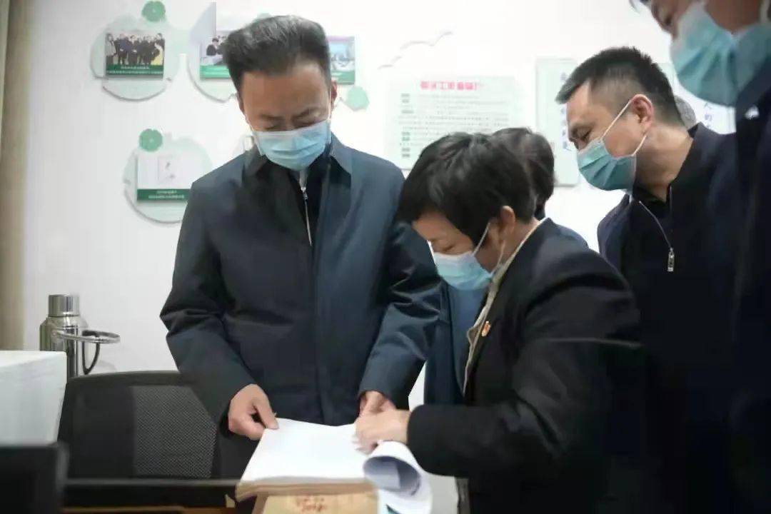 濮陽市委書記楊青玖到娟子工作室調研