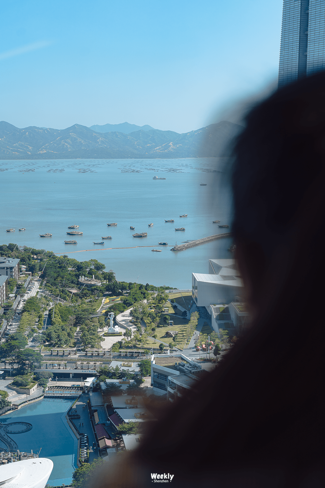 衣服深圳「最美服装店」，在海上，有夕阳