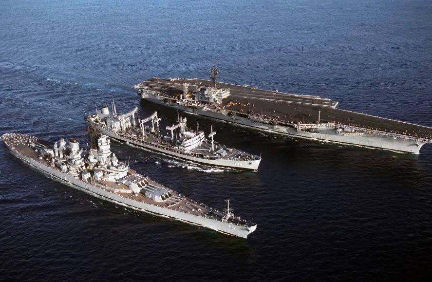 精选好图:美军密苏里号战列舰之一