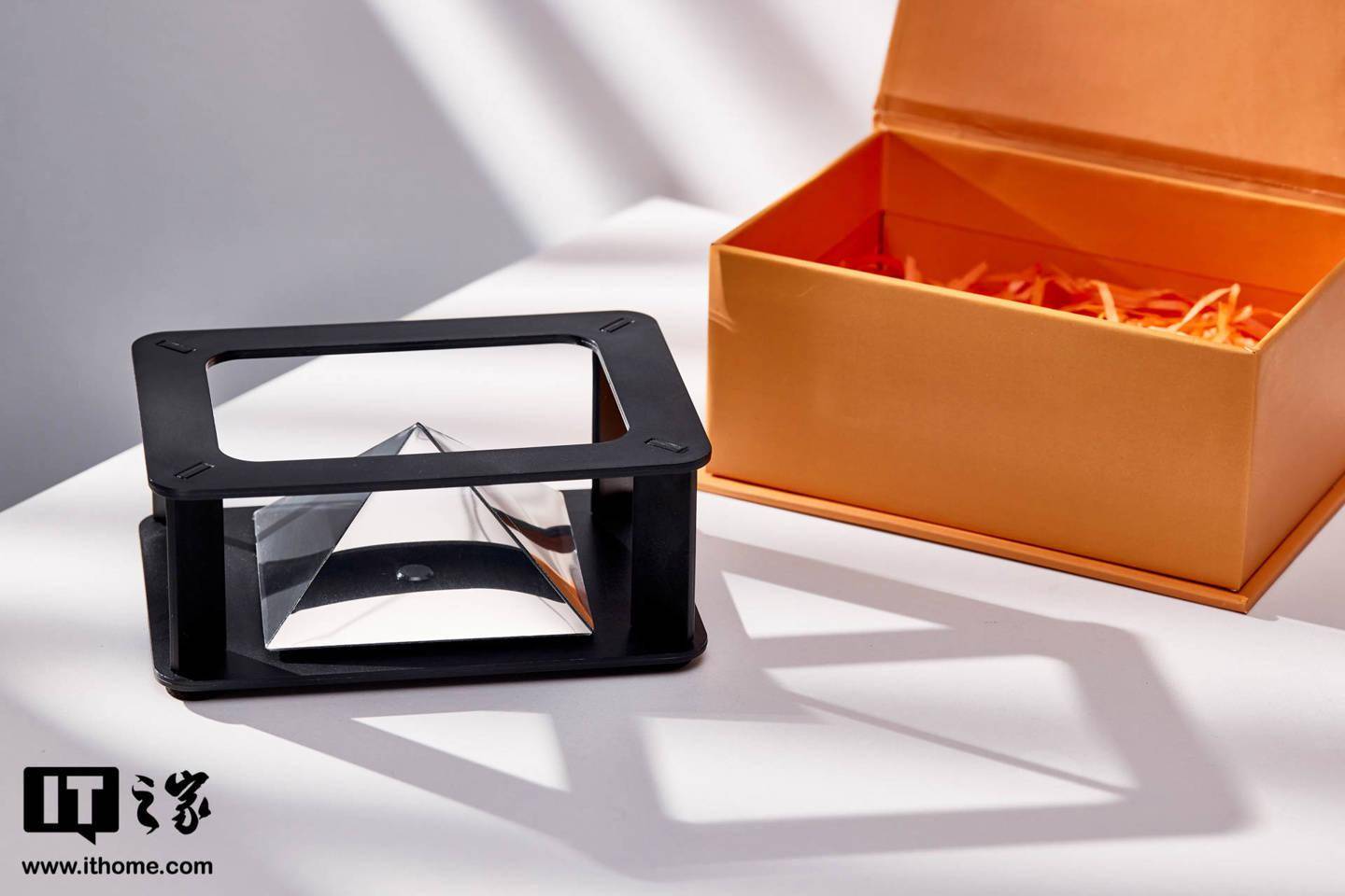 联发科天玑旗舰战略暨新平台发布会邀请函抵达 IT之家