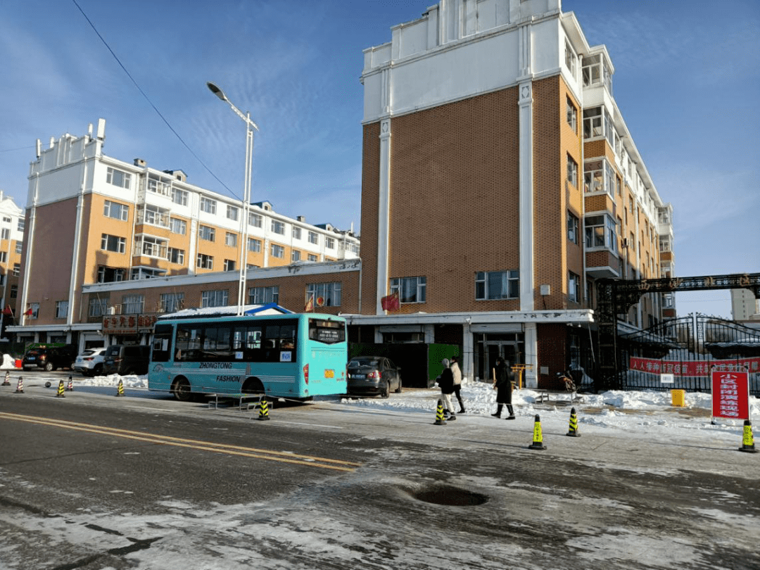 筑牢疫情防控线城西街道开展全员核酸检测应急演练活动