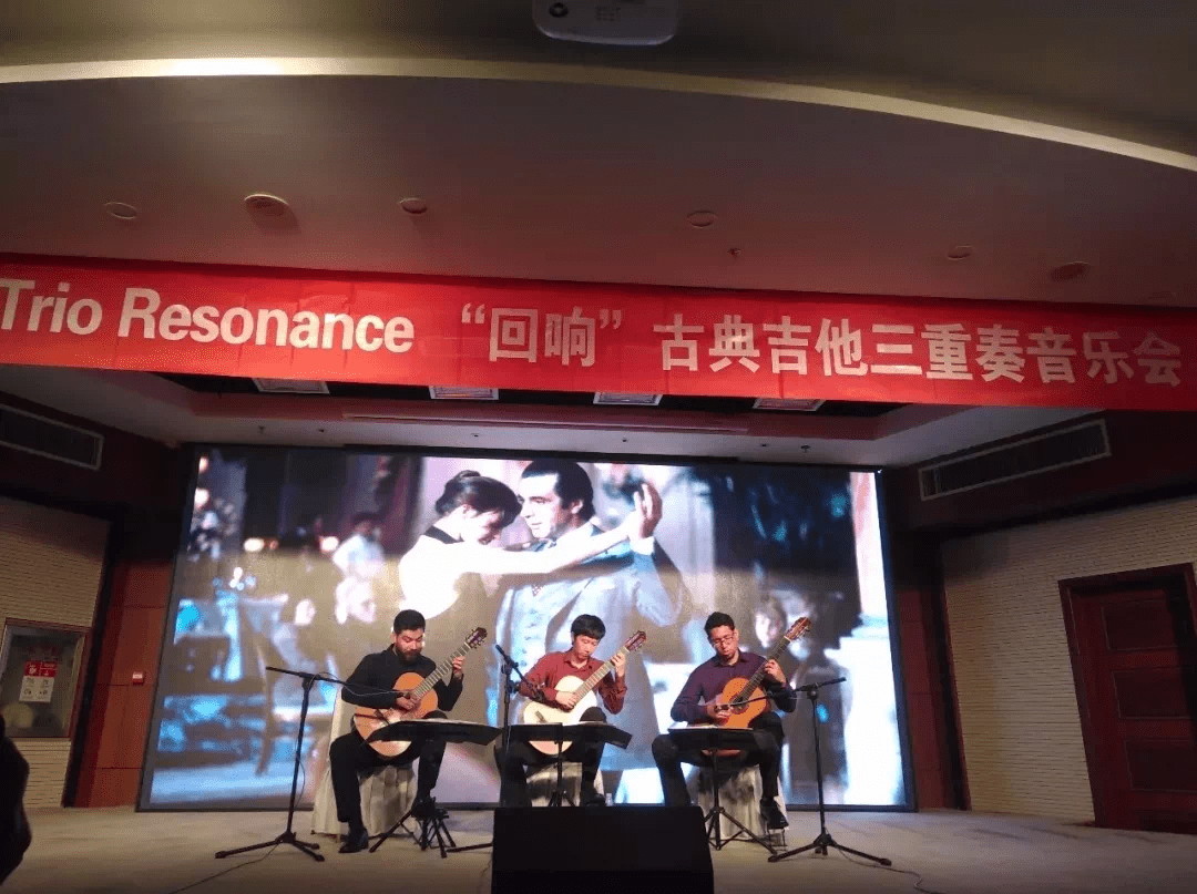 澎湃新闻是哪个报业集团旗下的 7276d2b5c6f84fc2803322c569985eb3.png