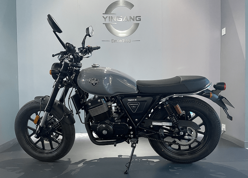 用色彩编织而成复古印记聊聊银钢新版拿铁双缸250的潮