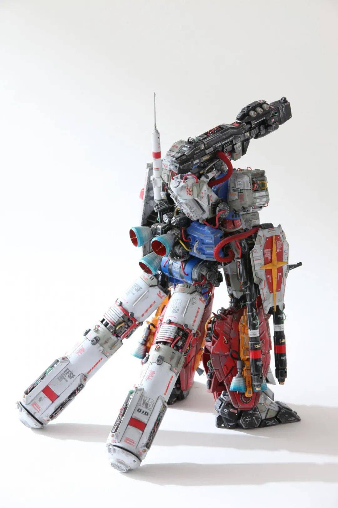 细节改造近乎疯狂,这大概是一台幸存下来的完美高达……_公众_油罐