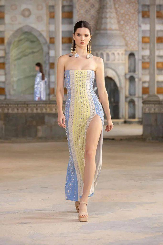 秀场【秀场】2022 春夏成衣系列 – GEORGES HOBEIKA
