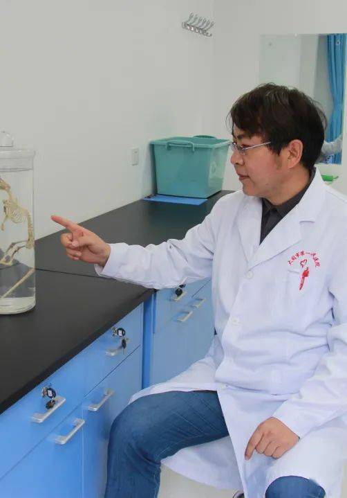 市一医院博士工作站白军博士简介白军(1975-),中共党员,暨南大学医学