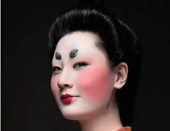 文化中国女子妆容追逐美的勇气和智慧传承千年