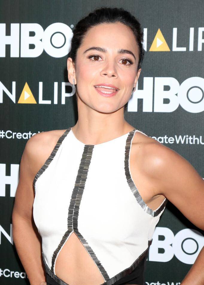 巴西女神艾莉丝布拉加和杨颖优雅的气质很迷人魅力美人心灵