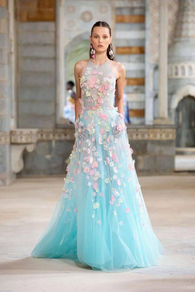 秀场【秀场】2022 春夏成衣系列 – GEORGES HOBEIKA