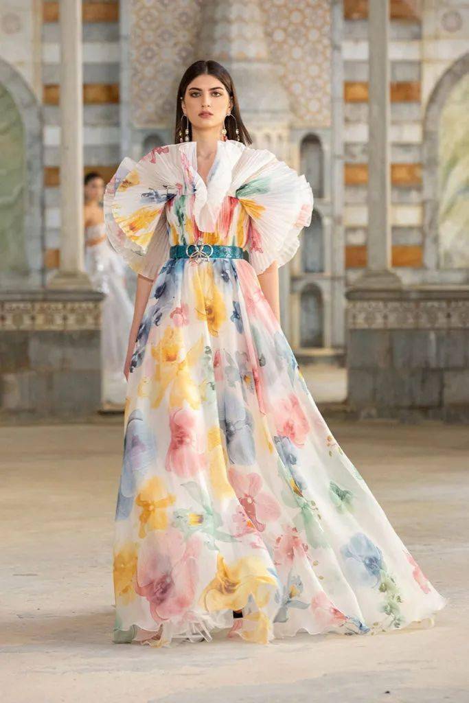 秀场【秀场】2022 春夏成衣系列 – GEORGES HOBEIKA