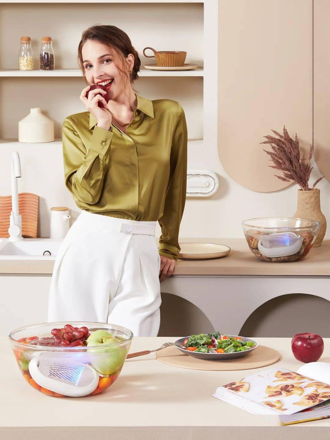 双仓清洗、无线使用，这个果蔬清洗机，能洗掉看不见的农残