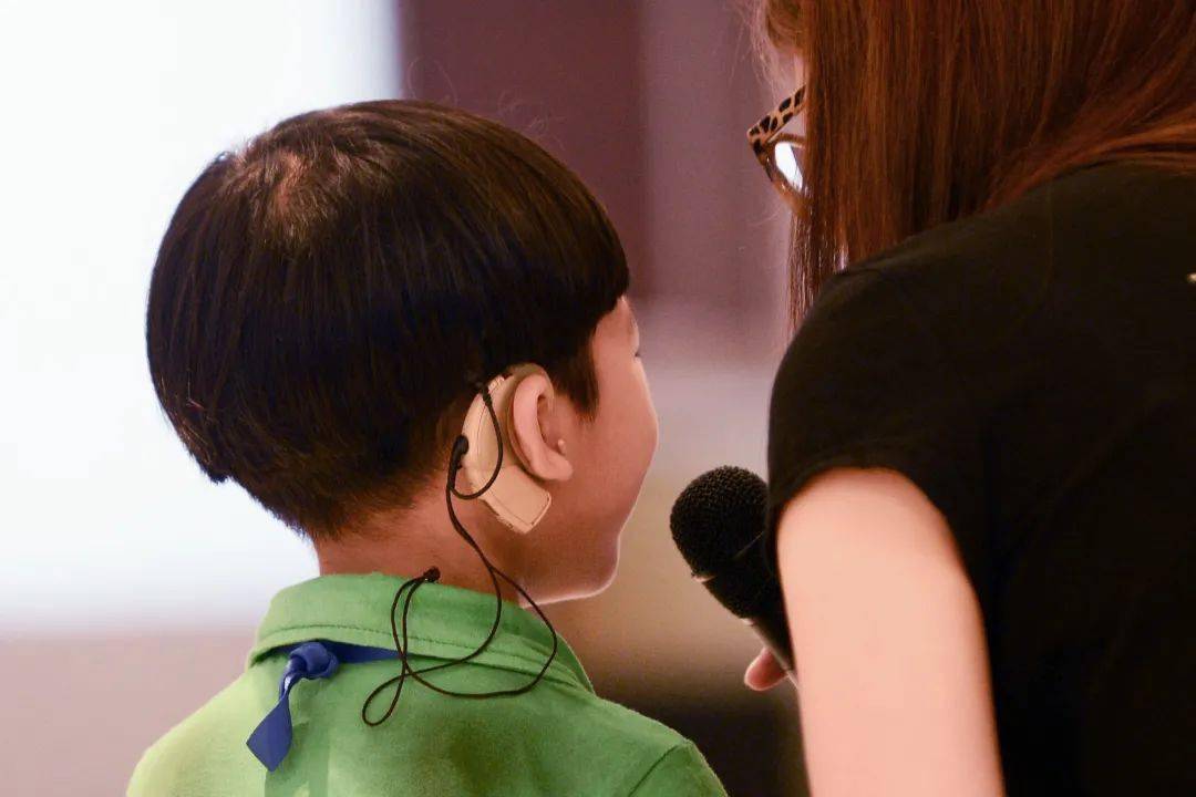 做一款「读」懂世界的 AR 眼镜