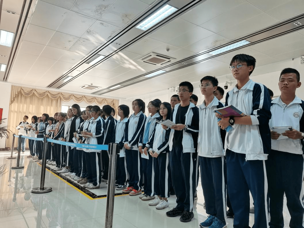 城中学开展2021"践行低碳生活,共建绿色家园" 研学实践活动_垃圾_潮南