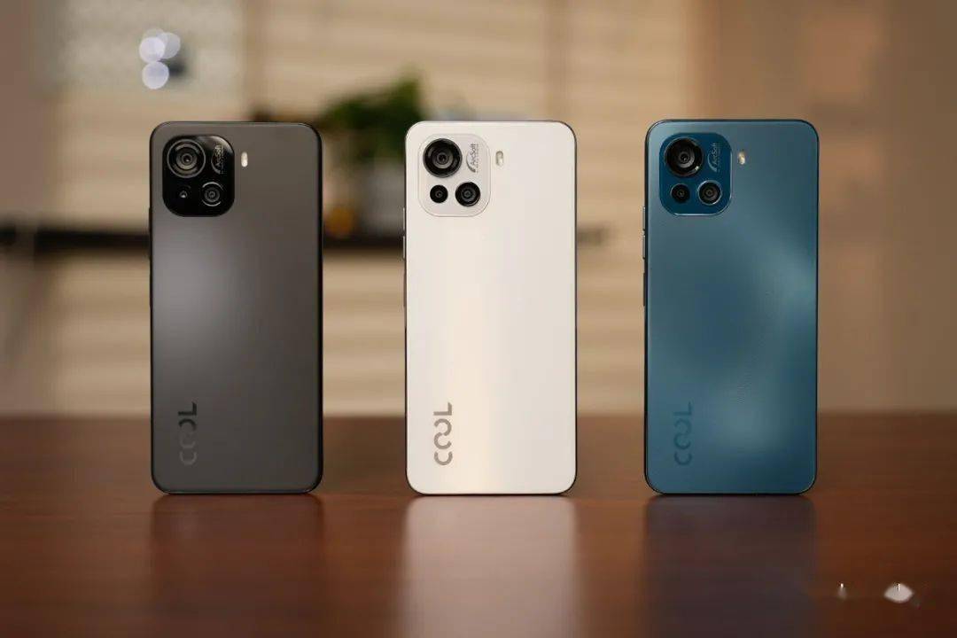 【新机】1599起 酷派COOL20Pro发布 水滴屏+天玑900 有果味？