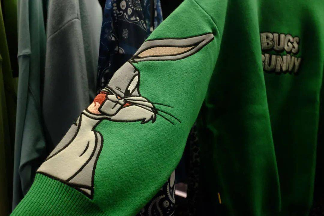 挖到宝了|这些潮牌,线下店3折起_photo_by_莫妮卡