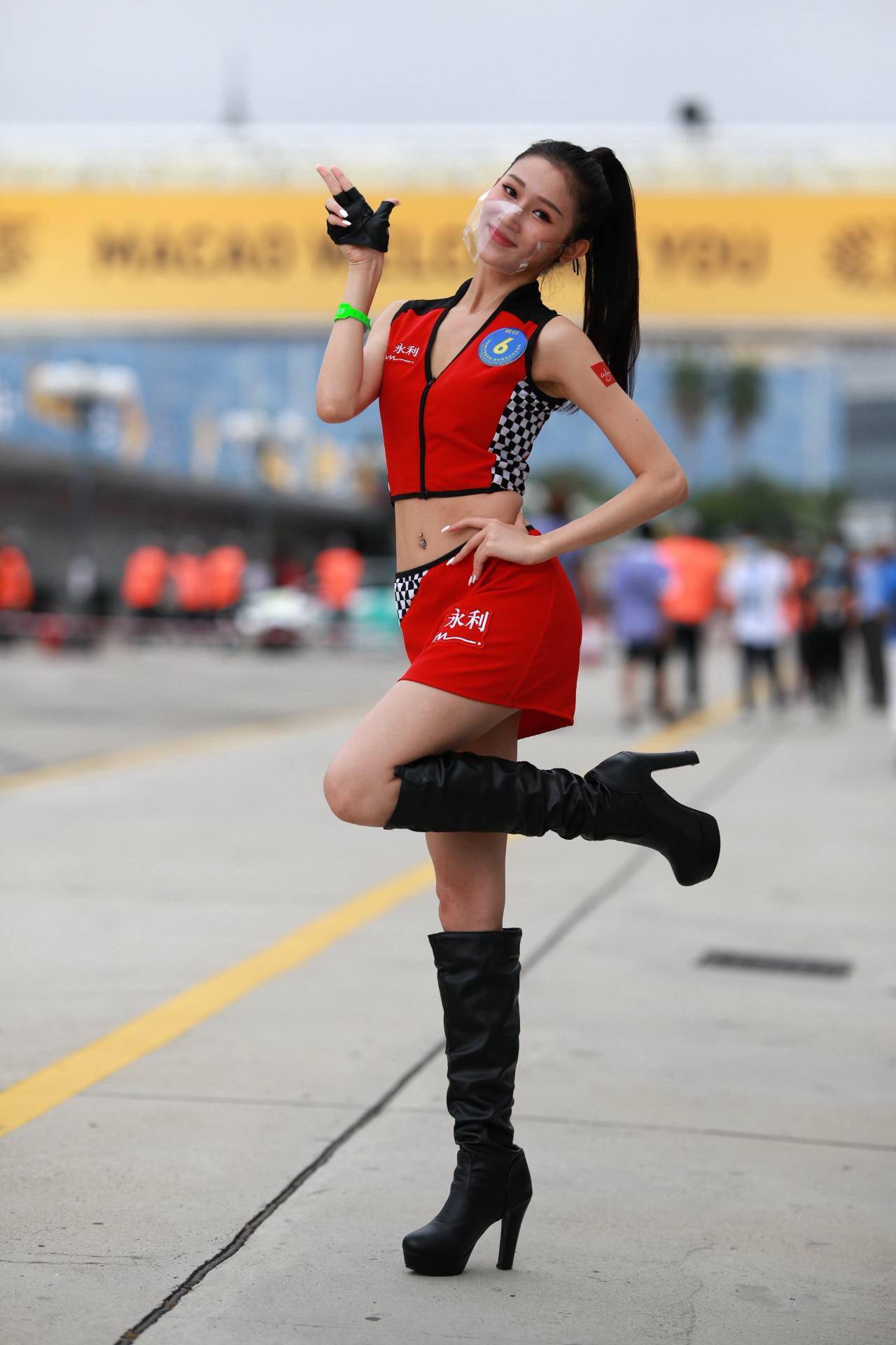 2021第68届澳门格兰披治大赛车赛车女郎1