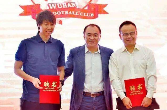 微博|李铁下课。李霄鹏，下课？
