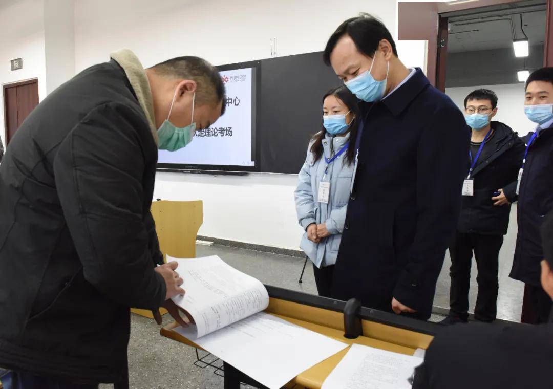 目前已获得企业人力资源管理师,园林绿化工,液晶显示器件制造工,药物