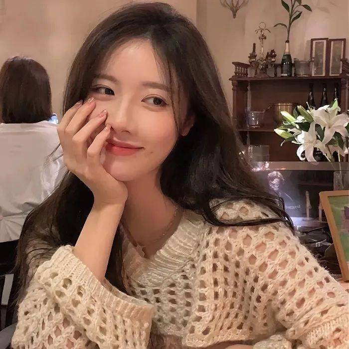 网上很火的一个女生笑的视频 504fb69cd6224be0aa01b7f1f256cd08.jpeg