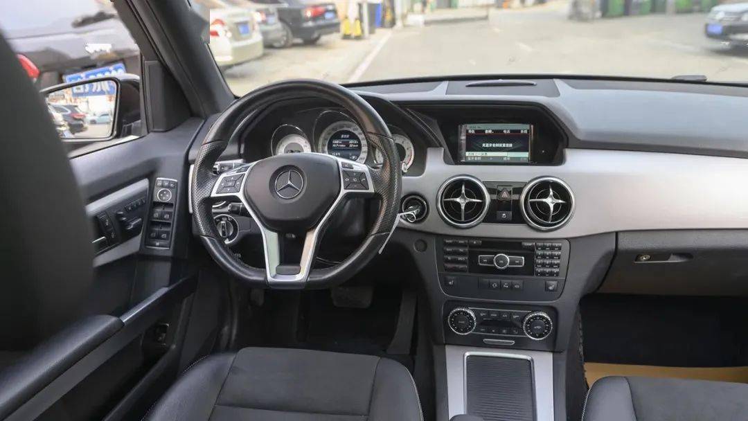 【路试笔记】内外准新棱角分明,5折入手二手奔驰glk260_搜狐汽车_搜狐