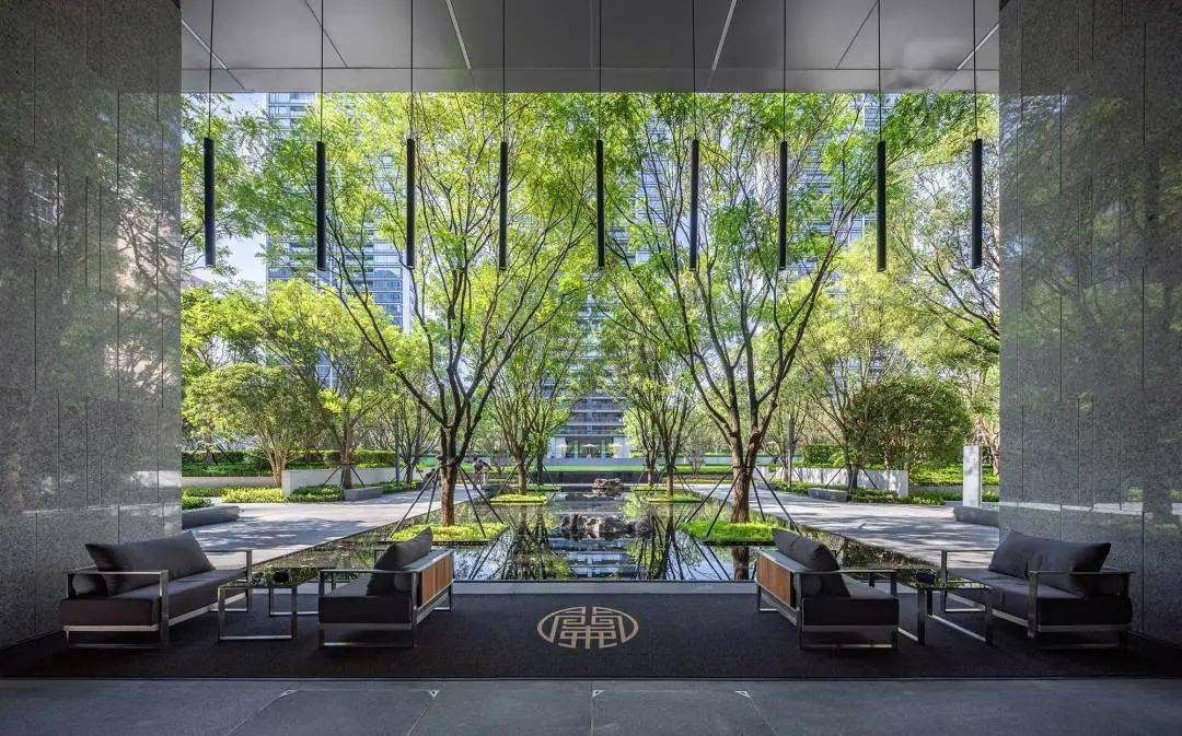 地产商为什么对架空层住宅公区设计越来越重视了