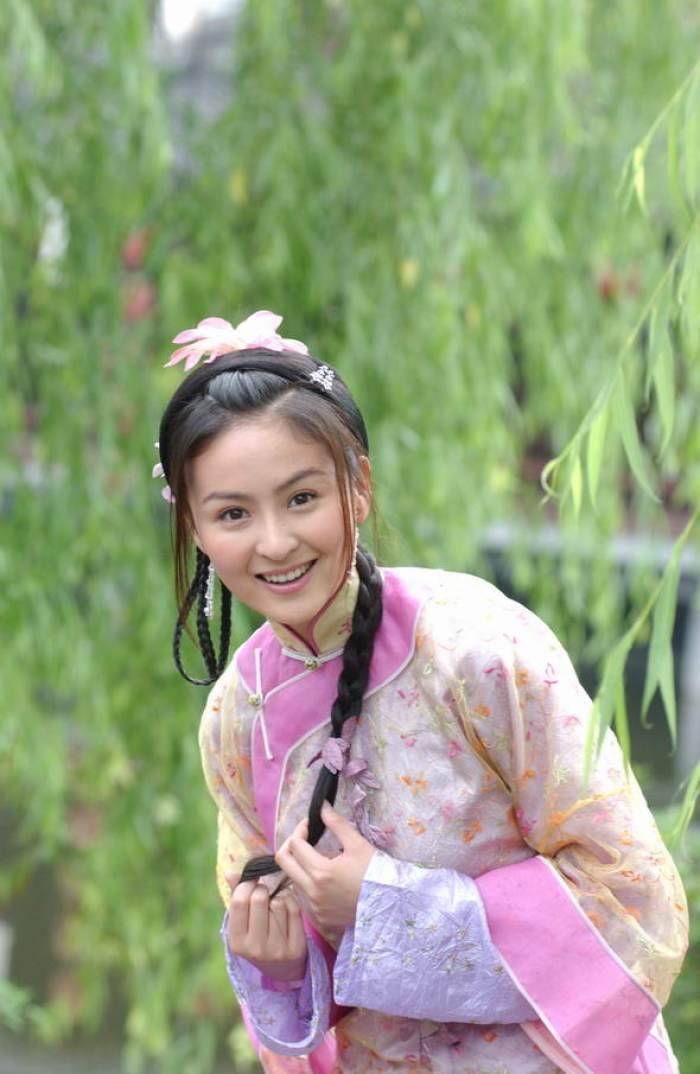 06徐露 当初看《情深深雨蒙蒙》的时候只把可云当"疯子"看了.