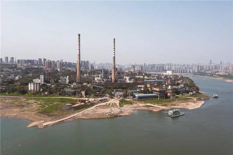 九渡口码头则兼具货,客运.