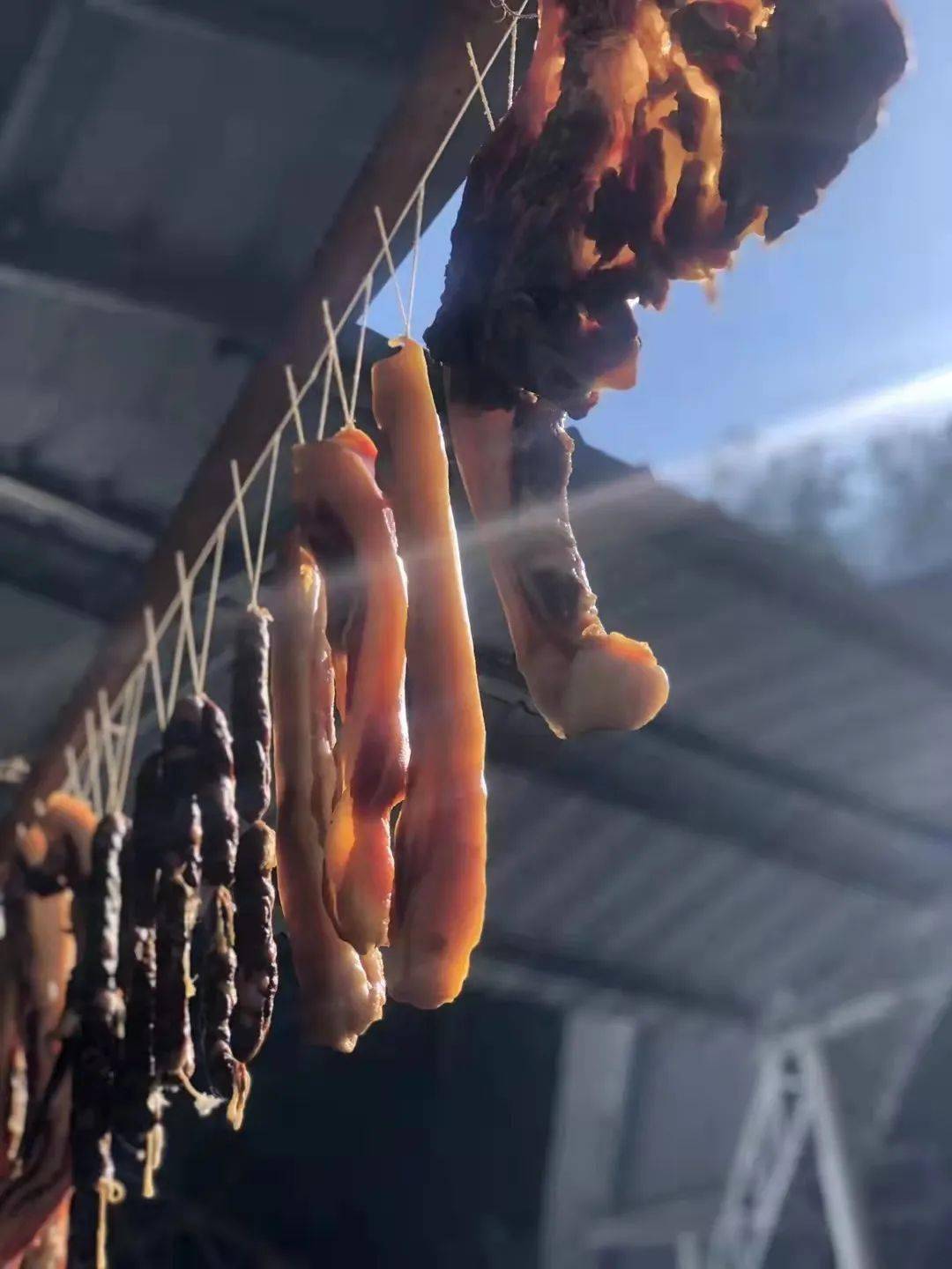 又到腊肉香肠季,乐昌这些"晒肉大法"让人慕了!