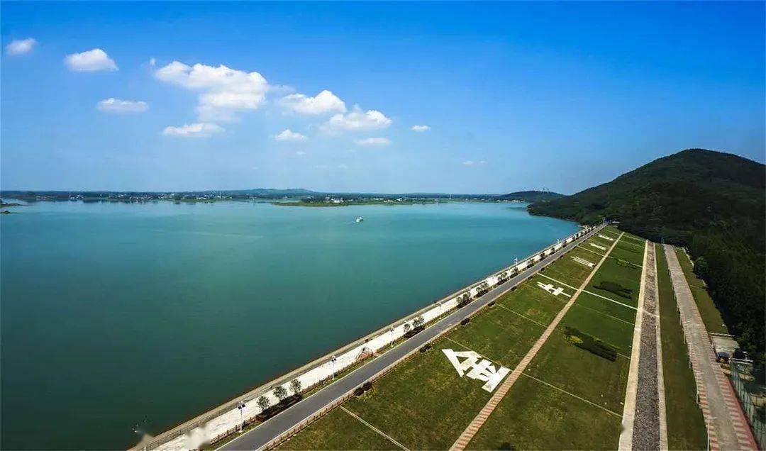 【素材来源金牛湖旅游度假区,江北新区论坛】编辑:徐红丹 审核:刘文蓉