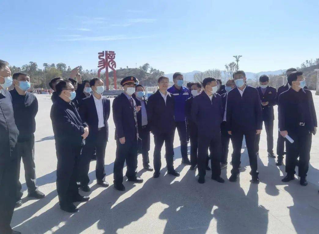 国铁集团副总经理李文新添乘检查赣深铁路河源东站龙川西站