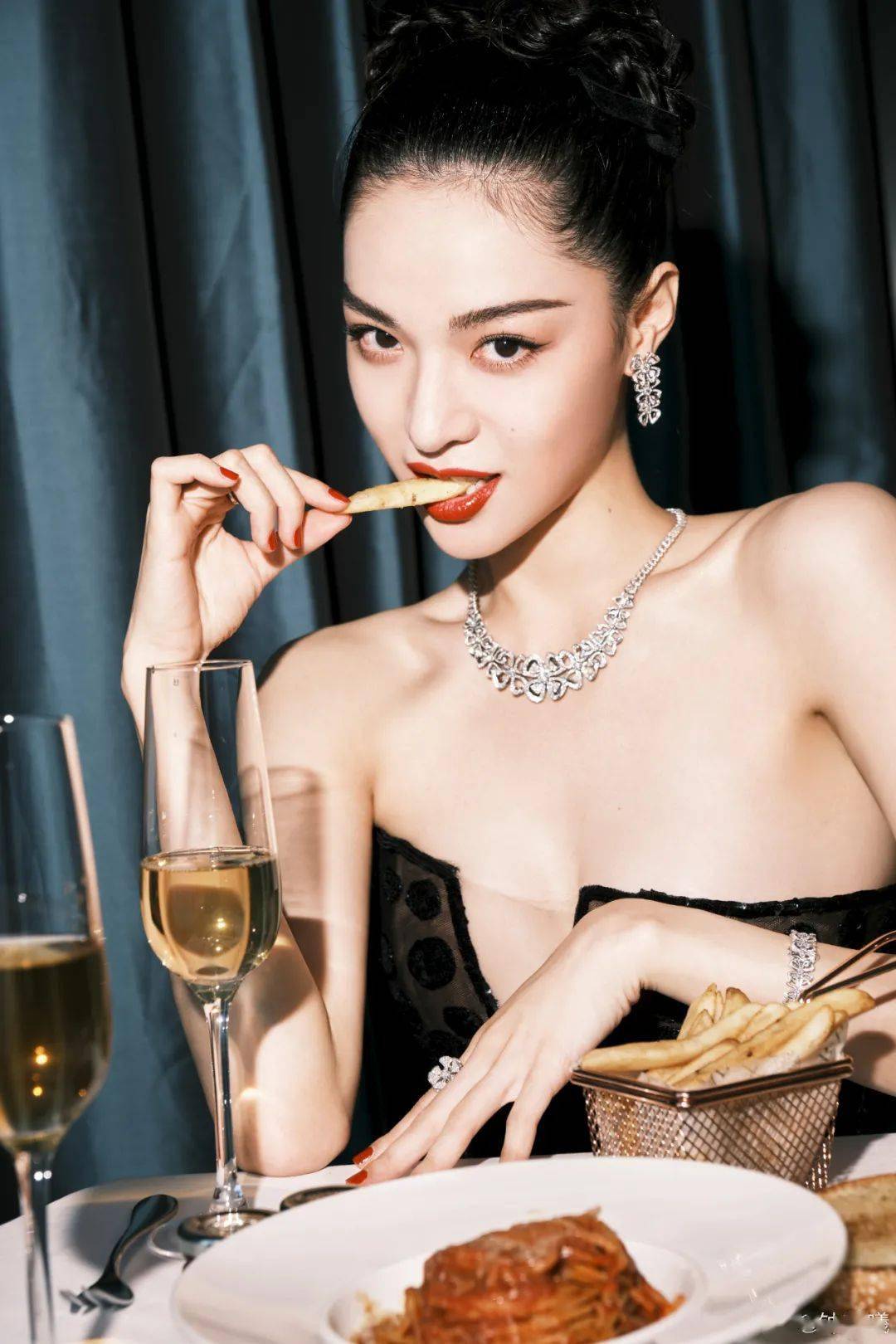 什么 四类“大姐姐风”穿搭，学会了撩人又迷人，气场增强100倍！