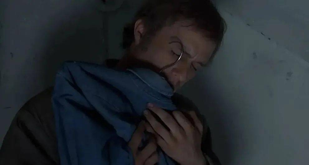 角色|颁奖季！深柜之死，是一场温柔的诱杀