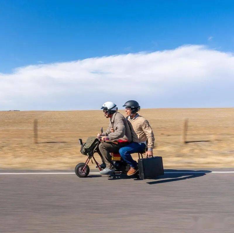 阿呆与阿瓜的玩具车旅行