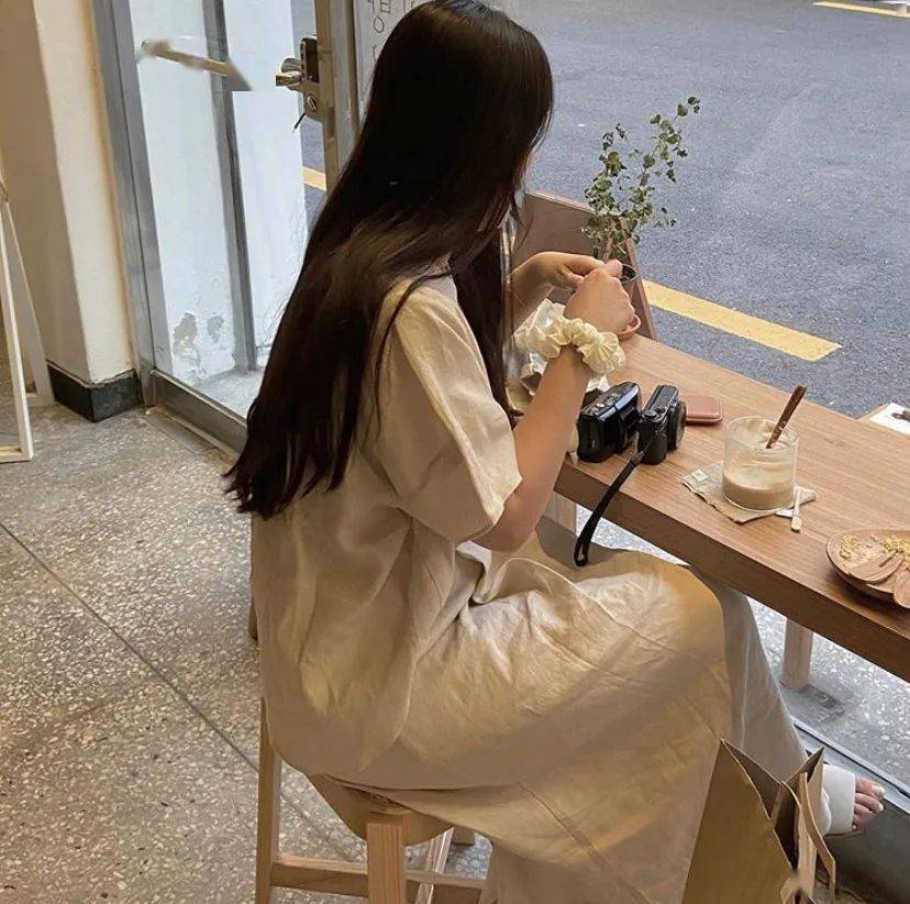 30岁单身女孩独居照曝光,上百万在线羡慕:一个人生活太爽了