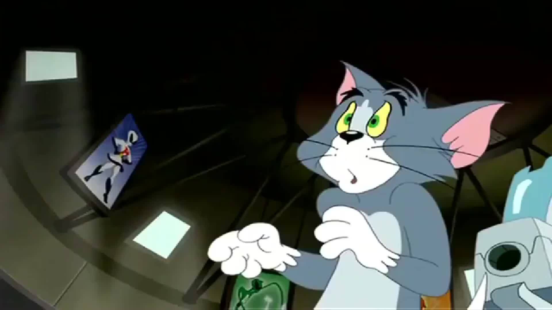 猫和老鼠:汤姆守卫指环,杰瑞偷走了两个,两个人用超能力搏斗_杰瑞