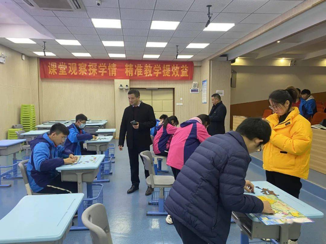 知识竞赛活动背景图 ae3b96927a114aaa9abb61305ebf6065.jpeg