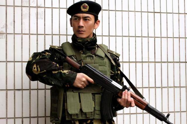 特种兵保镖小说排行榜_世界十大特种部队排名