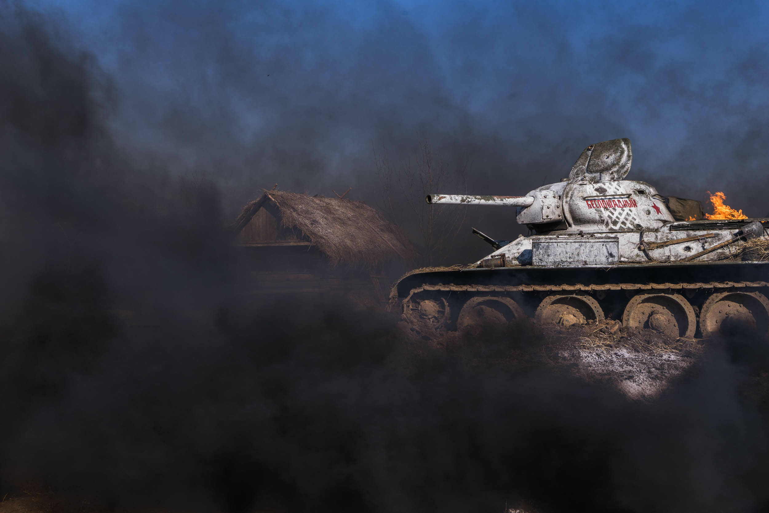 《猎杀t34》:抗德神片,东正教意象与t34电子游戏 - 苏联电影海报