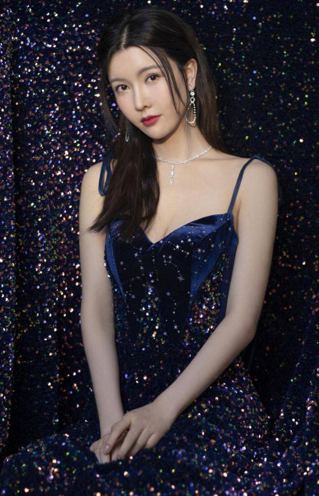 总决赛"于澳门举行,途径澳门旅游的刘奕彤在朋友的鼓舞下顺便参了个赛