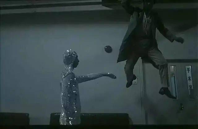 国产|《流浪地球》之前，这部电影是最让人称道的国产科幻片丨嗑老片