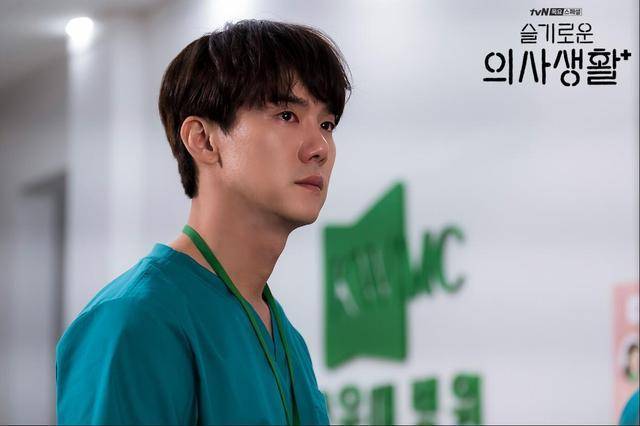 《机智的医生生活》,又给国产职业剧打了个样_儿子_病人_蔡颂和