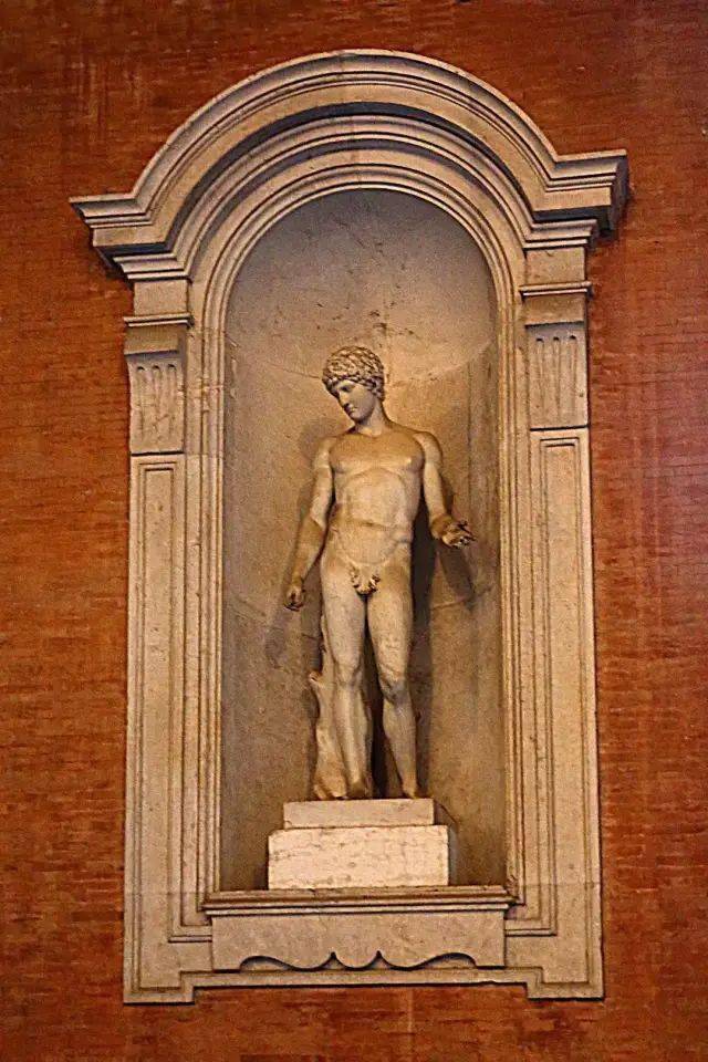 卡塞塔王宫的雕塑_雕像_浮雕_意大利