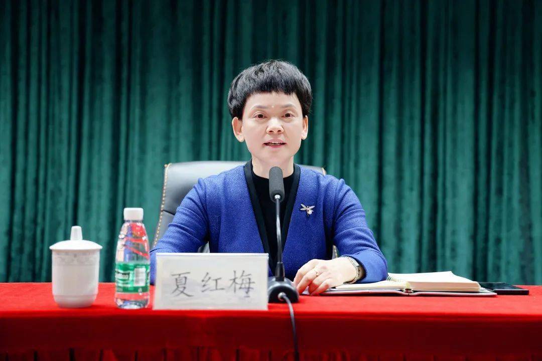 朱泾镇召开党史学习教育领导小组扩大会议