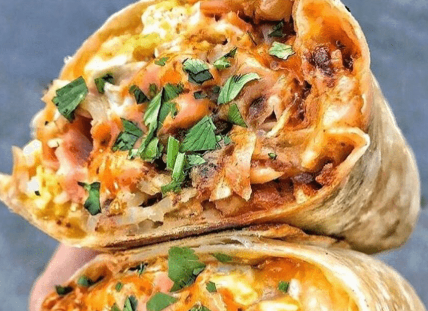 广东卷饼摊因老板娘颜值走红人实在太多有人跑了5次才吃上