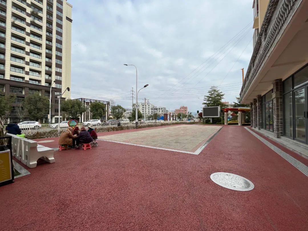 00,竞租地点:彩云路民心家园小区2幢4楼报告厅(蒙自市房地产管理处4楼